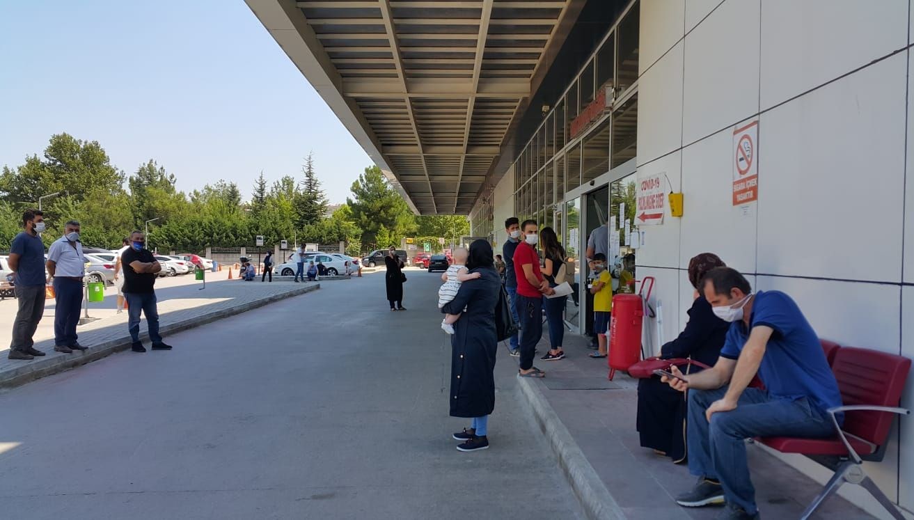 Ameliyat olmak için teslim ettiği altın dişler başka