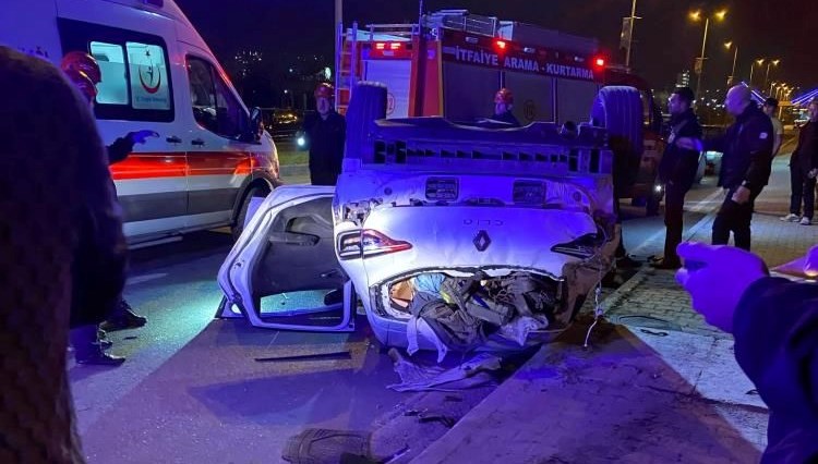 Zonguldak’ta otomobil takla attı, beş kişi yaralandı