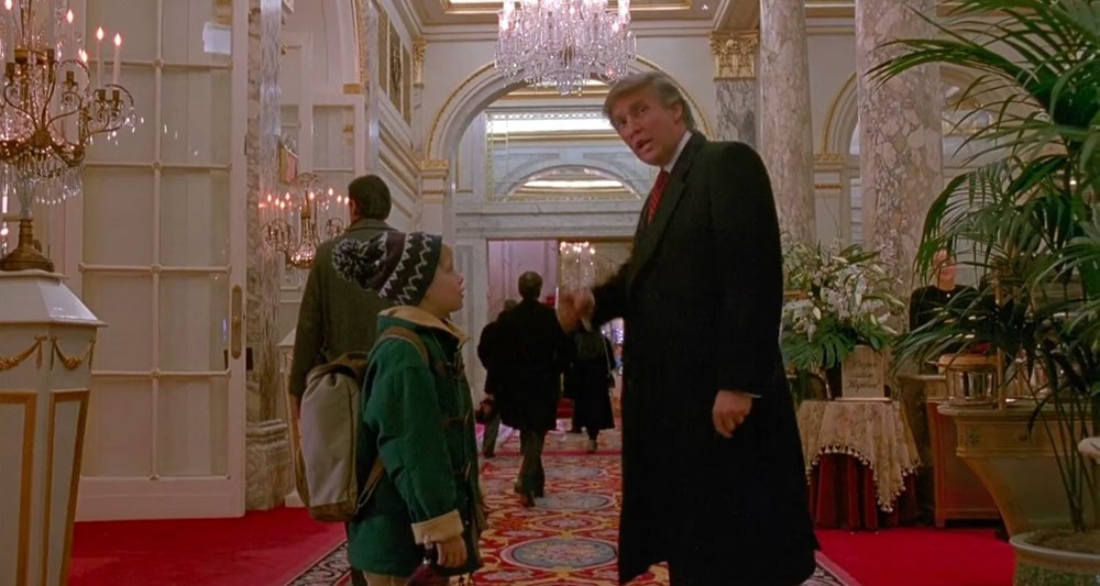 Donald Trump’ı Evde Tek Başına 2 filminden çıkarın kampanyası