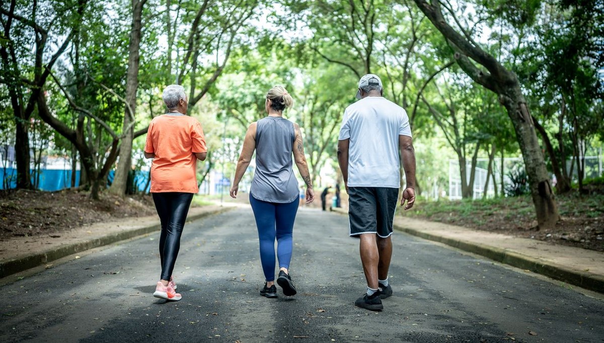 Koşu mu, yürüyüş mü: Hangisi daha fazla yağ yakar?