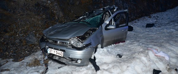 Öğretmen çifti kaza ayırdı