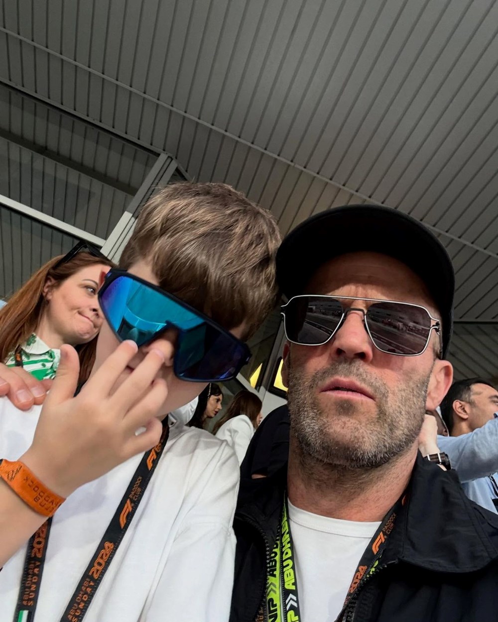 Fahriye Evcen ile Burak Özçivit, Formula 1 yarışları için Abu Dabi'de - 5