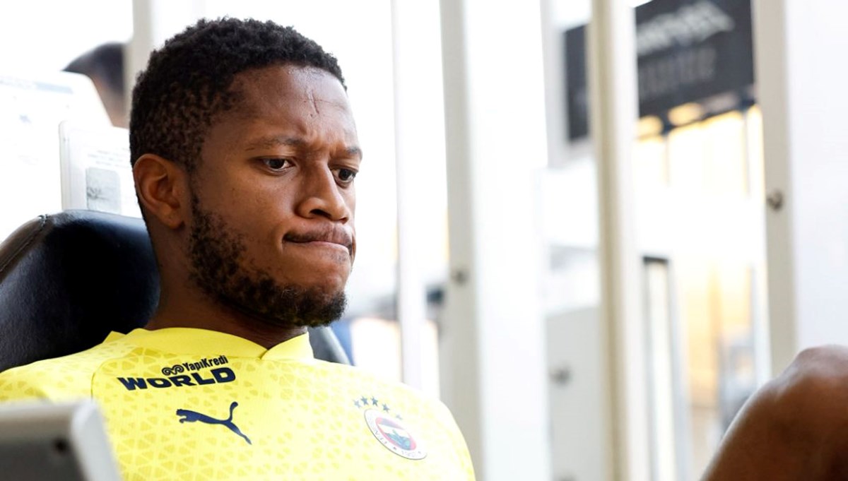 Fenerbahçe günün ilk antrenmanını yaptı Fenerbahçe günün ilk antrenmanını yaptı