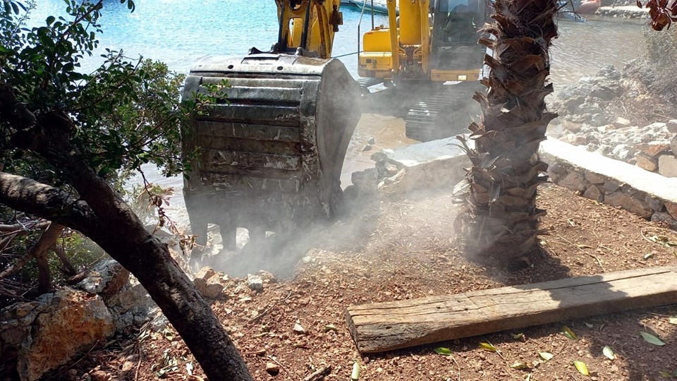 Fethiye ve Dalaman'daki cennet koylarda 300 kaçak yapının yıkımına başlandı - 2