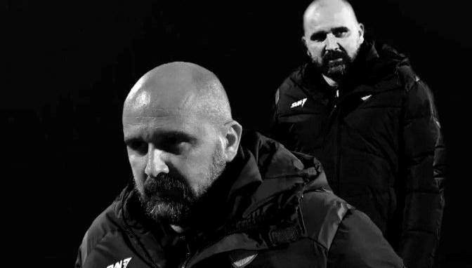 Teknik direktör maç sırasında hayatını kaybetti