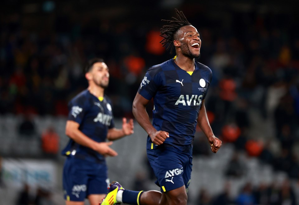 Fenerbahçe farklı kazandı, seri 4 maça çıktı (İstanbulspor-Fenerbahçe maç sonucu) - 4