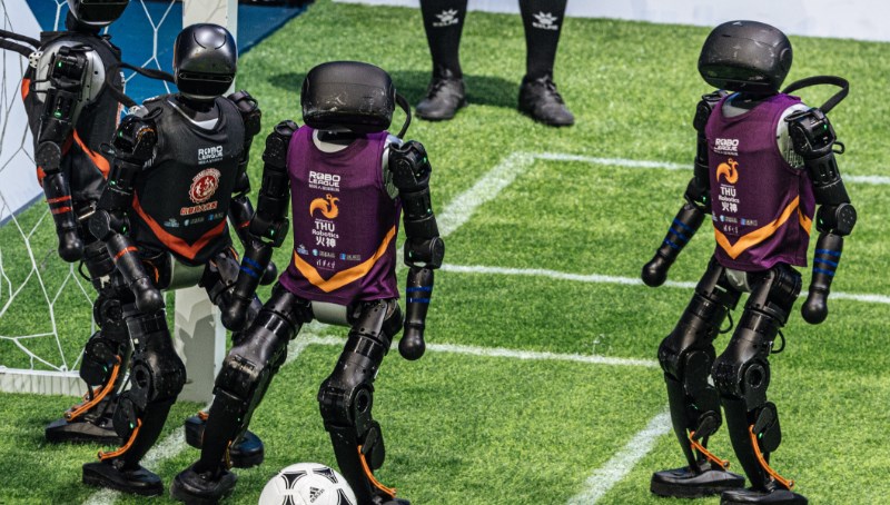 Robot turnuvasında kaos çıktı