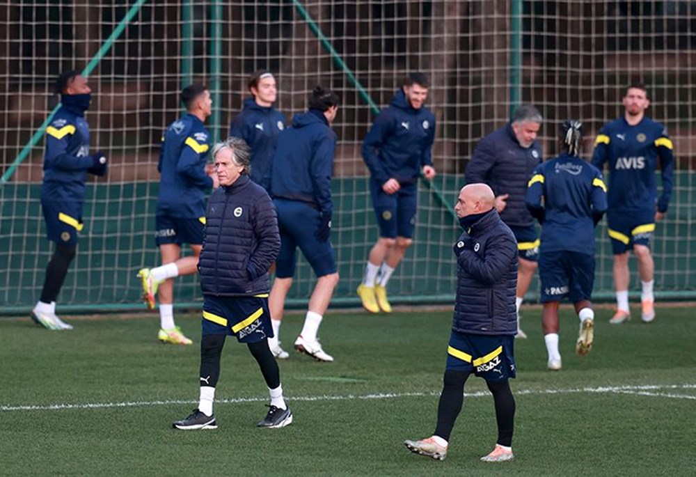 Fenerbahçe-Galatasaray derbisinde 396. randevu: Muhtemel 11'ler, eksik oyuncular - 8