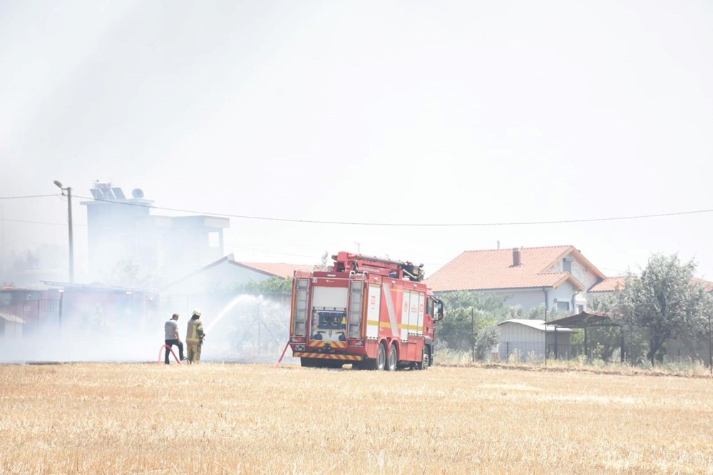 İzmir'de orman yangını: Alevler bazı evlere sıçradı - 5