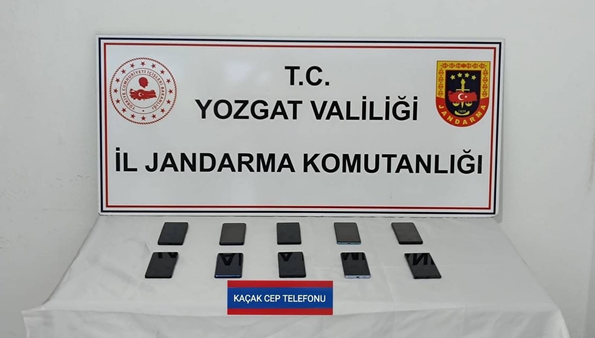 Yozgat'ta 300 bin liralık kaçak cep telefonu ele geçirildi