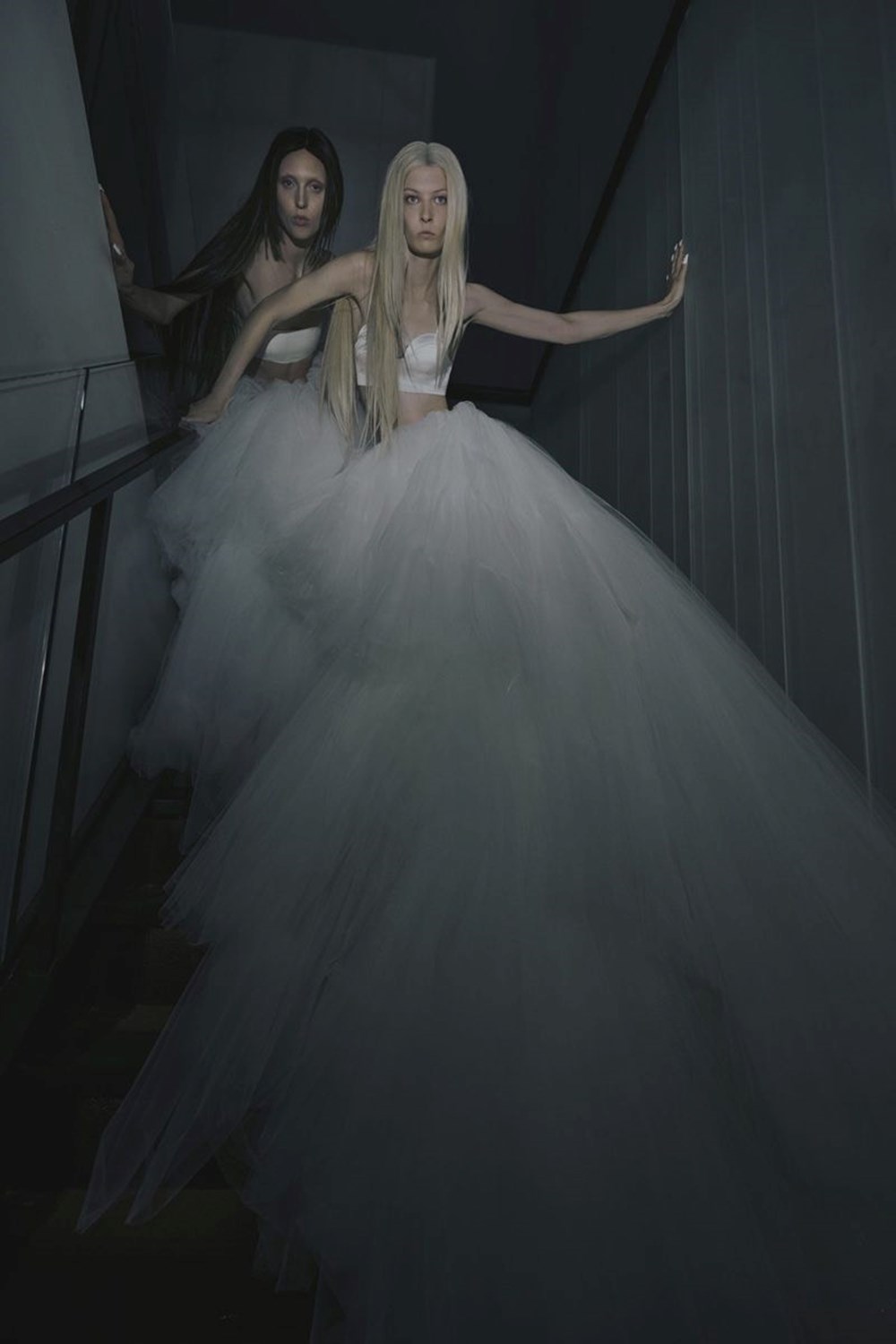 Vera Wang'in 2023 Haute Gelinlik Koleksiyonu'nda gerçeküstü tasarımlar - 6