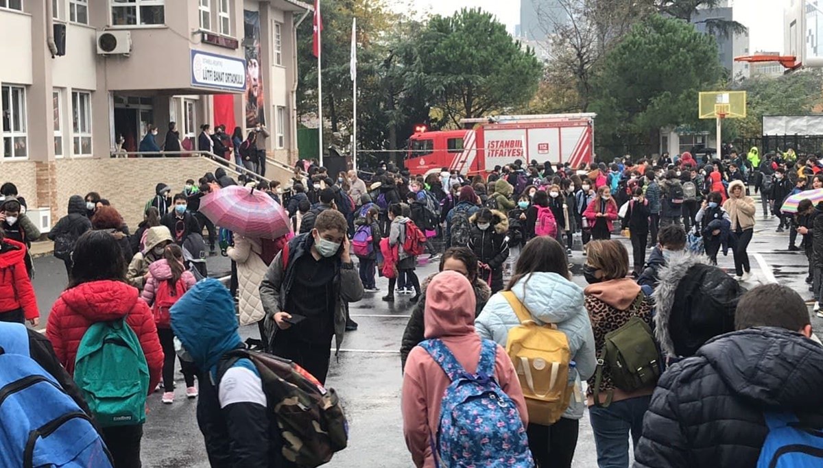 Beşiktaş'ta okulda korkutan yangın