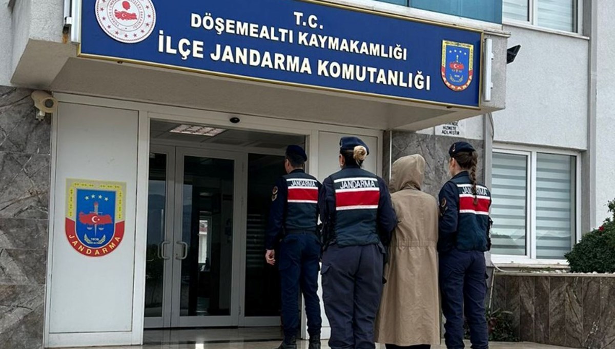 42 yıl kesinleşmiş hapis cezasıyla aranan hükümlü, tavan arasında yakalandı