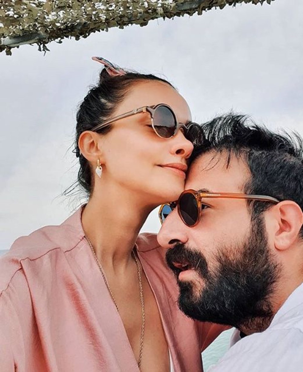 Serenay Sarıkaya Yaz bitmedi bitemez (Ünlü isimlerin tatil