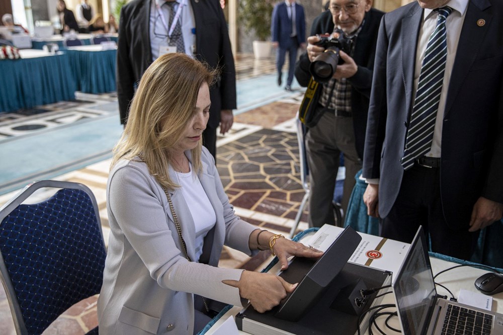 Meclis'te ilk kaydı MHP Adana Milletvekili Ayşe Sibel Ersoy yaptırdı - 7