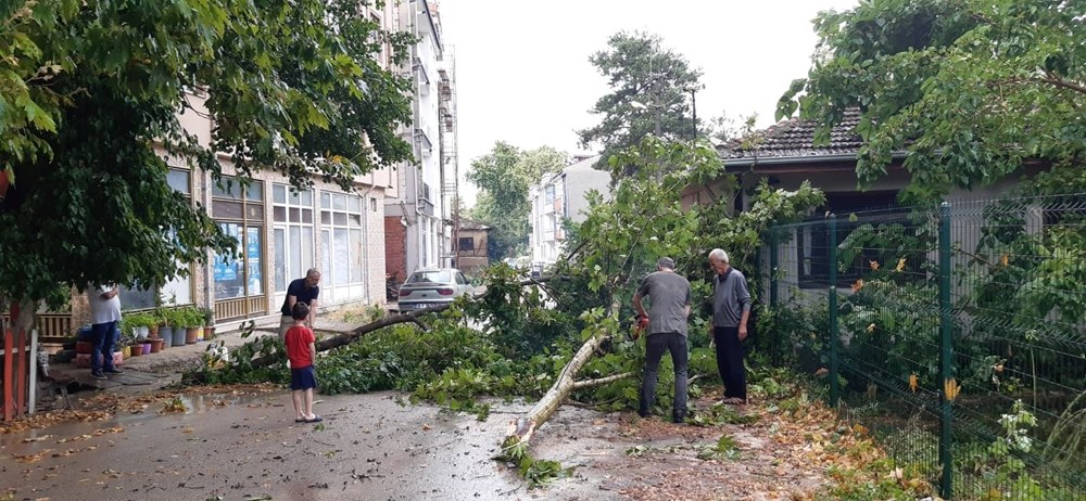 Yurtta sağanak etkili oluyor: Bir kişi yaşamını yitirdi - 10