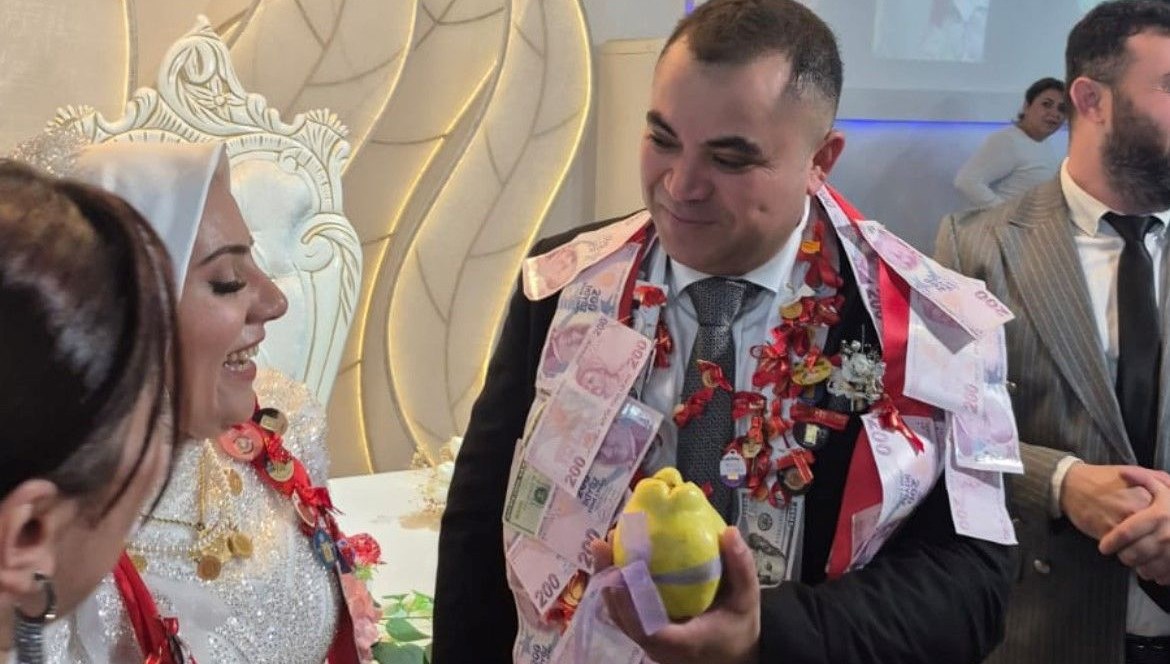 Damada takı yerine ayva taktılar: Düğündeki herkes şaşırdı