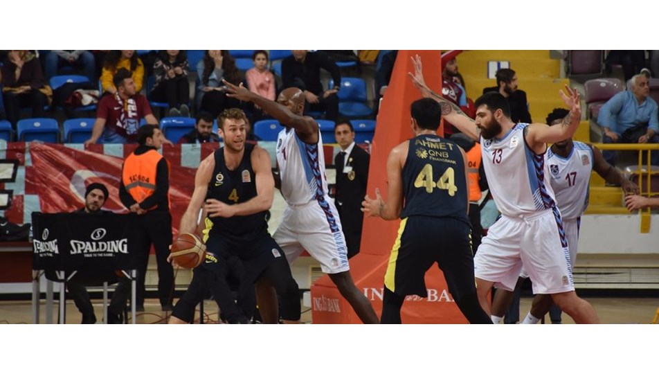 Olaylı maç Fenerbahçe Doğuş'un
