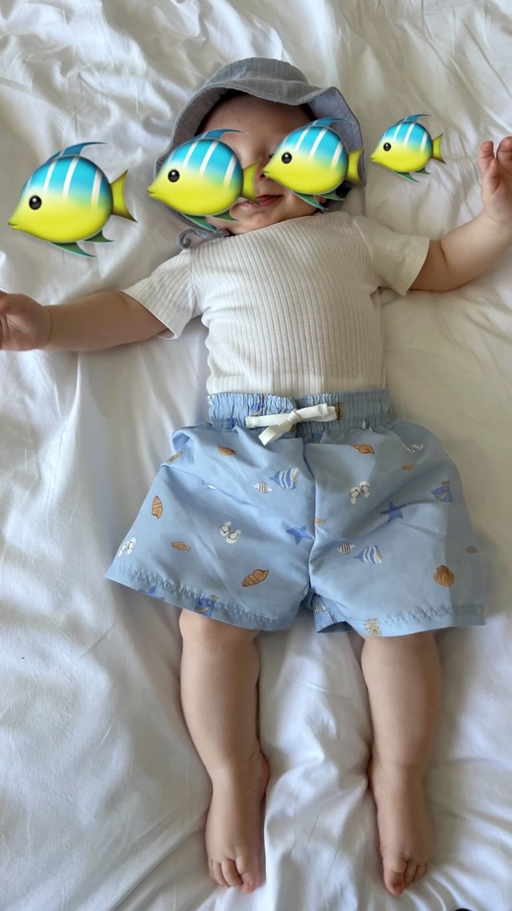 Zeynep Tuğçe Bayat ile Cansel Elçin'in Bodrum tatilinden kareler - 4