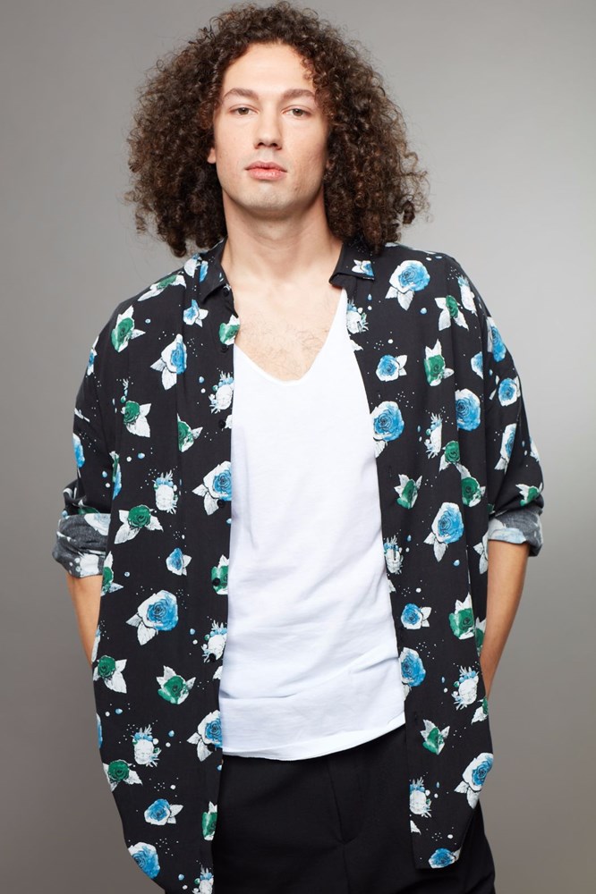 oyuncu kadrosu ve karakter analizleri