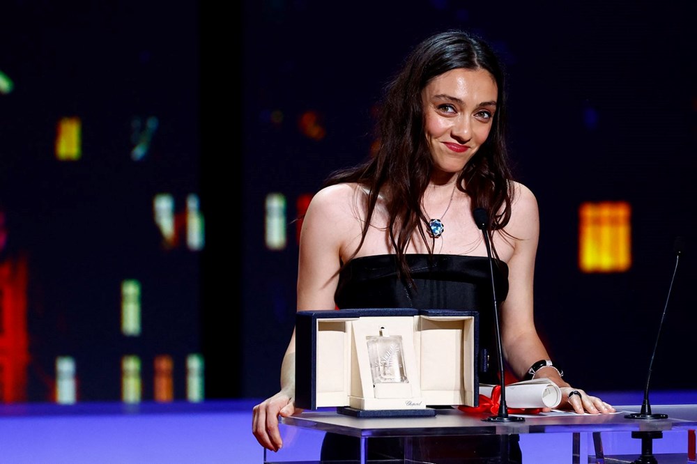 Merve Dizdar Cannes Film Festivali'nde en iyi kadın oyuncu ödülünü aldı - 14