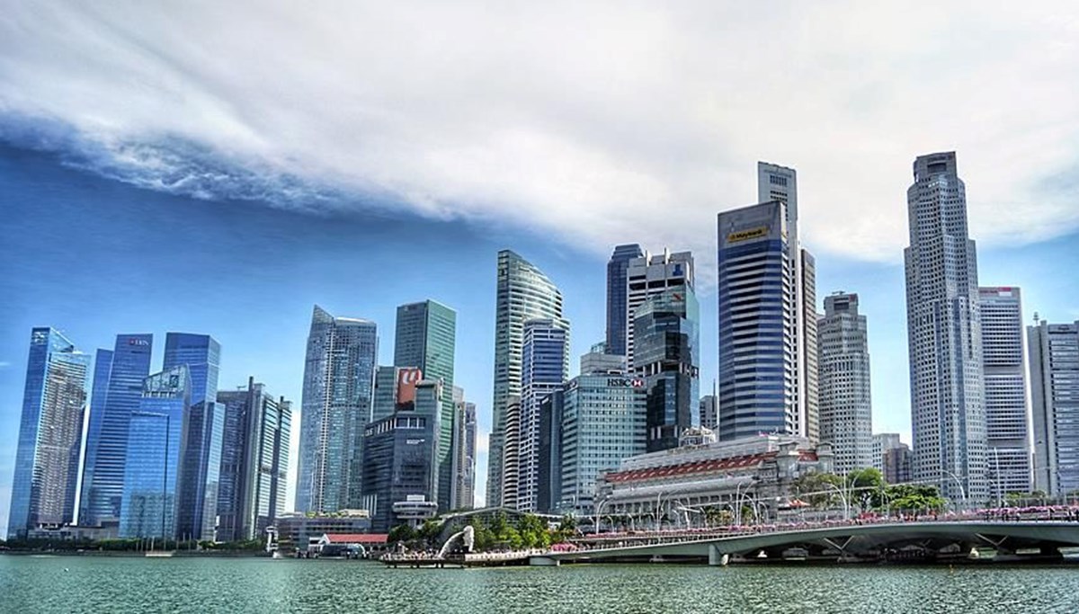 Singapur güçlü büyüdü Singapur güçlü büyüdü