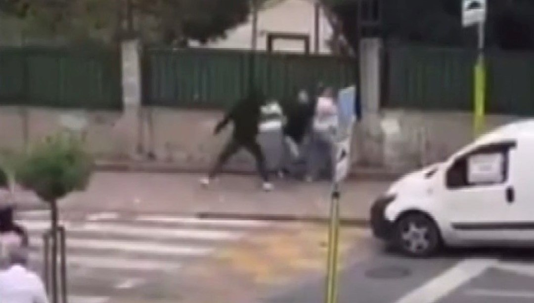 AVM önünde bıçaklı dehşet | Başakşehir’deki bıçaklı saldırganın ifadesi ortaya çıktı: Saldırıyı rüyamda gördüm