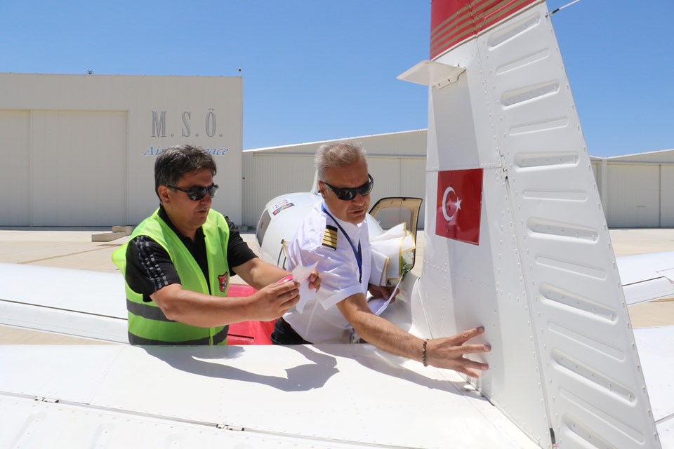Türk pilotun kullandığı uçak düştü: Pilot öldü, kadın yolcu kurtarıldı - 4
