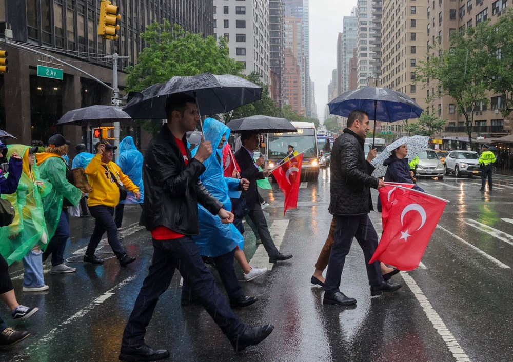 New York'ta Türk günü yürüyüşü