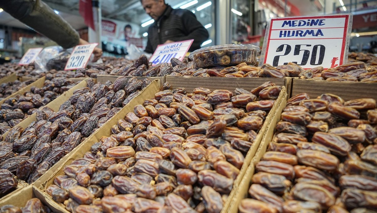 Ramazan'ın vazgeçilmezi 15 çeşidiyle tezgahta: Yoğun talep var