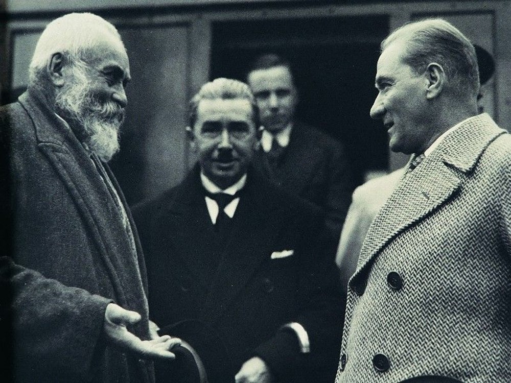 Mustafa Kemal Atatürk'ün ebediyete intikalinin 83. yılı (10 Kasım 1938) - 10