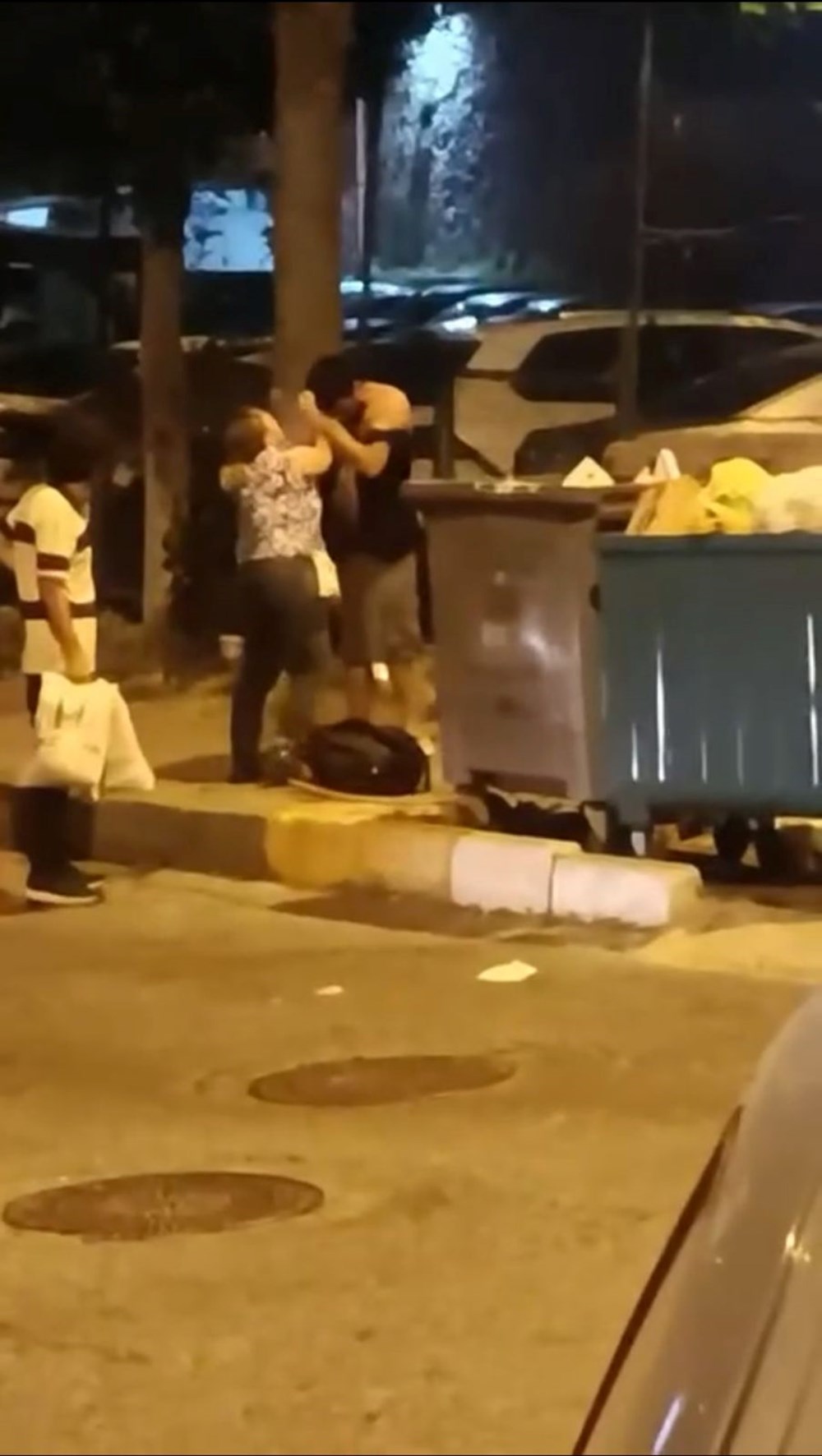 Sevgilisine saldırdı, üstünü paramparça etti! “Sanki başka kadın yok, bu ne ya” - 8