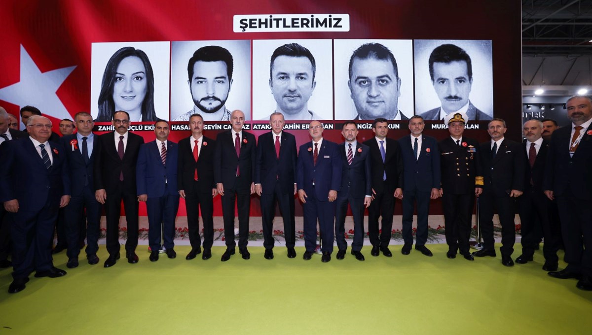 Cumhurbaşkanı Erdoğan, SAHA EXPO'da şehitlerin anısına hazırlanan bölümü ziyaret etti