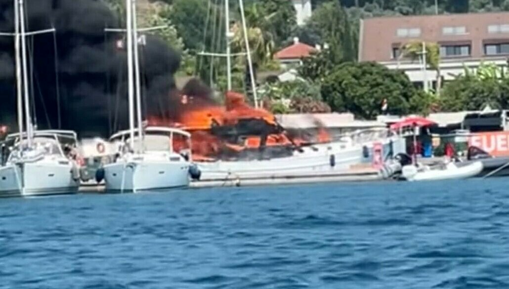 Fethiye'de tekne yangını