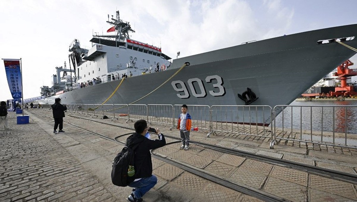 Çin'in yeni uçak gemisi Fucien deneme seyirlerine başladı