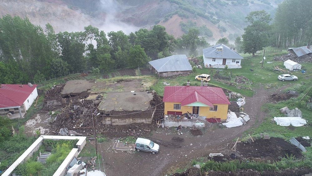 Bingöl'deki depremin boyutu gün ağarınca ortaya çıktı - 2