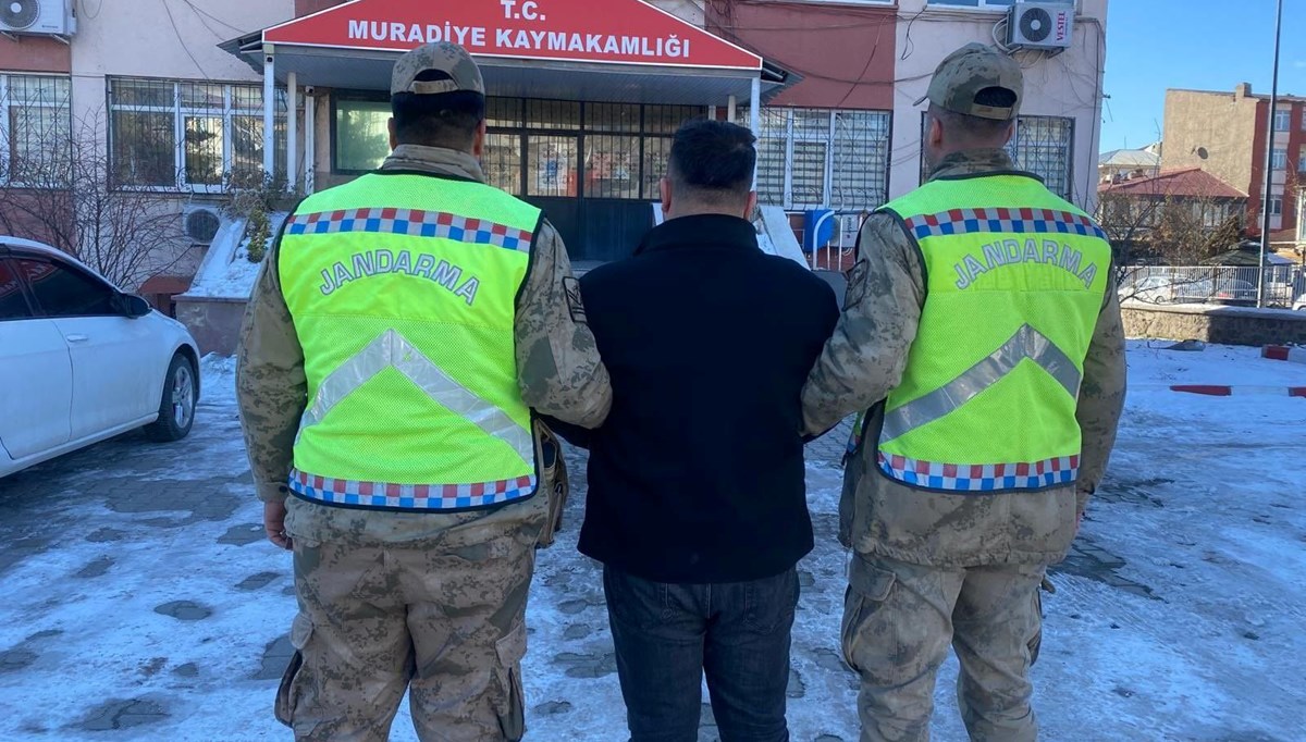 Van'da 10 düzensiz göçmen yakalandı Van'da 10 düzensiz göçmen yakalandı