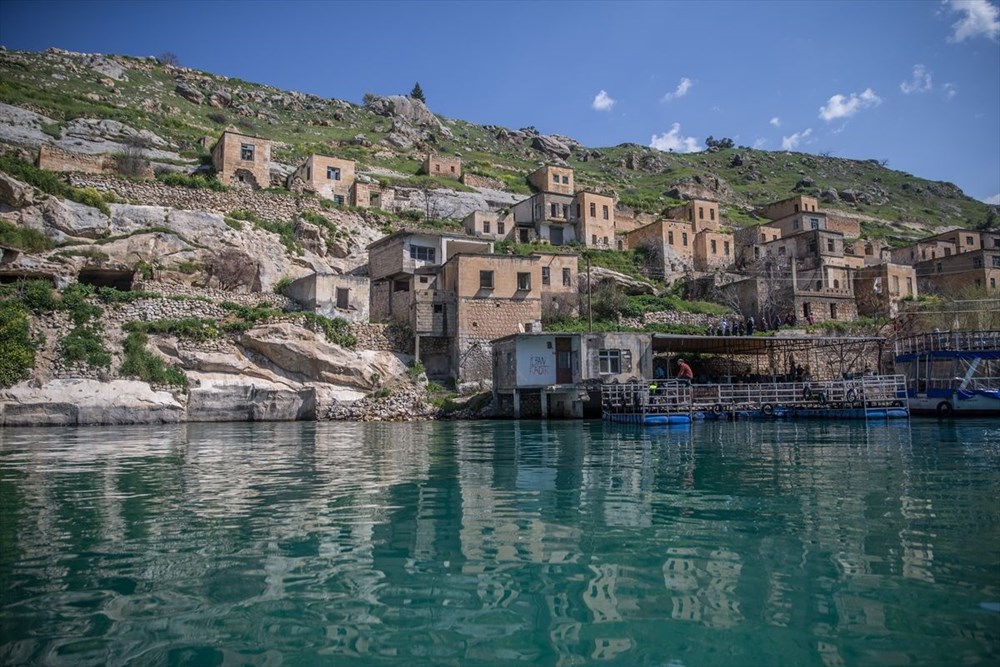 halfeti, rumkale, birecik baraj gölü, savaşan köyü, halfeti tekne turu, şanlıurfa gezilecek yerler