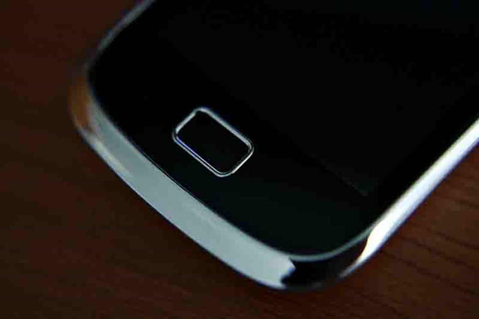 Kompakt tasarımlı akıllı telefon: Galaxy Mini 2 - 7