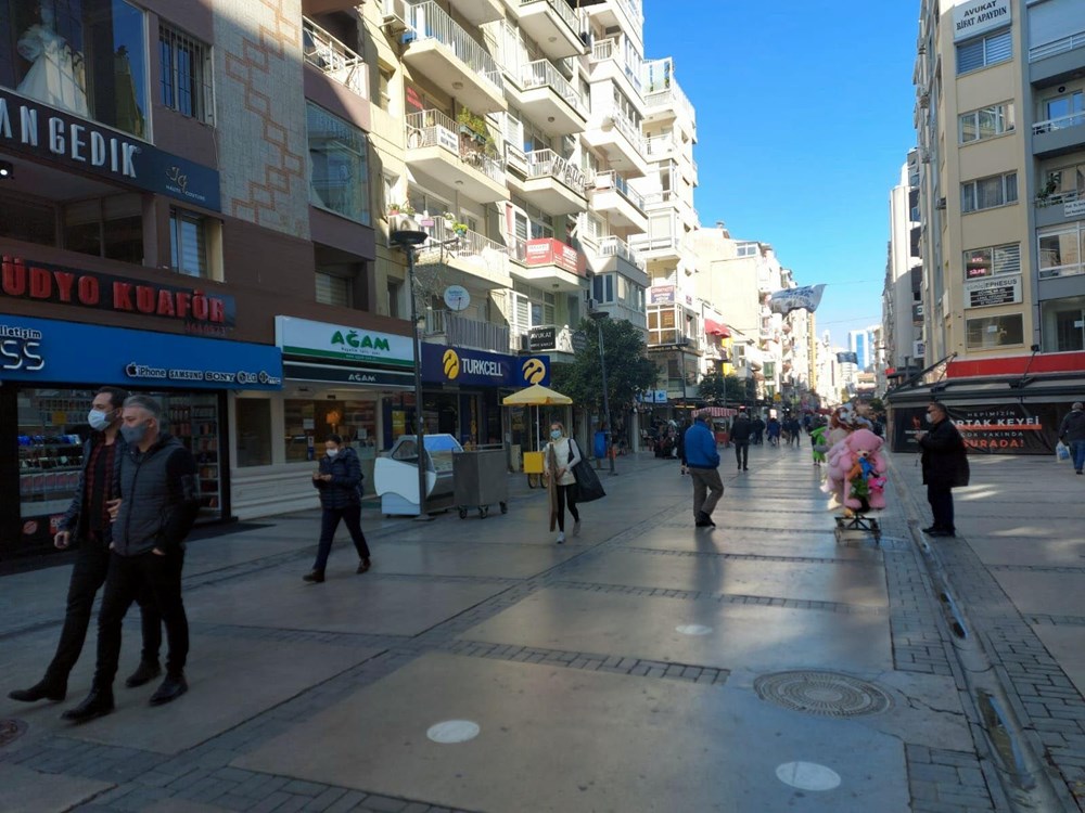 Deprem sonrası vakalar arttı, İzmir sokakları boşaldı - 1