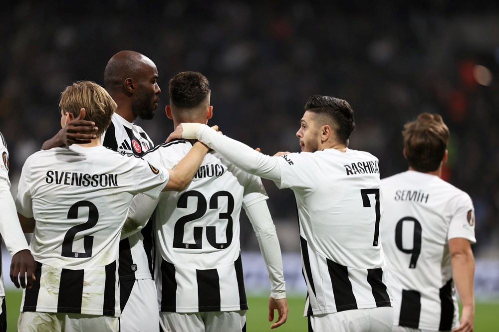 Beşiktaş Hollanda'da tur peşinde: Twente maçı öncesi son durum ve muhtemel 11 - 2