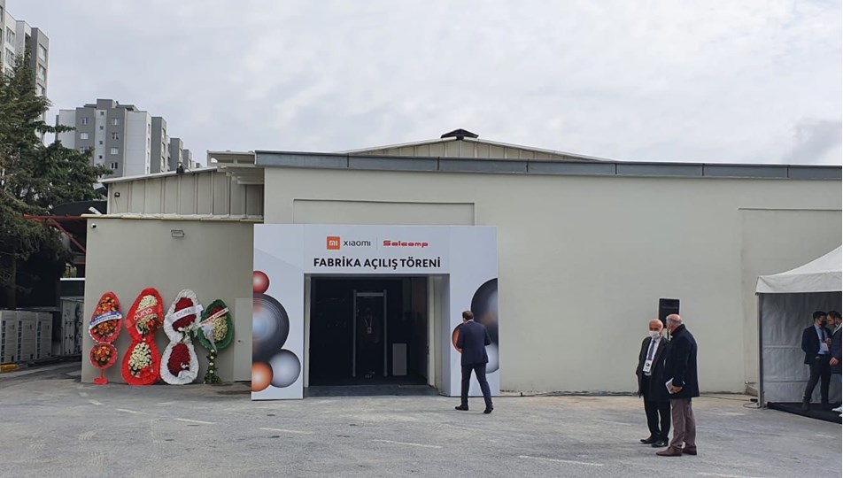 Xiaomi Türkiye fabrikası açıldı: Redmi 9C'nin satış fiyatı düşecek