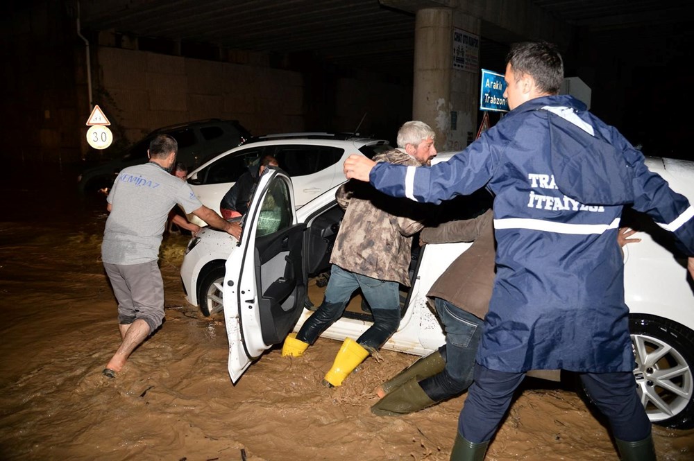 Trabzon'u sağanak vurdu, hastane tahliye edildi - 5