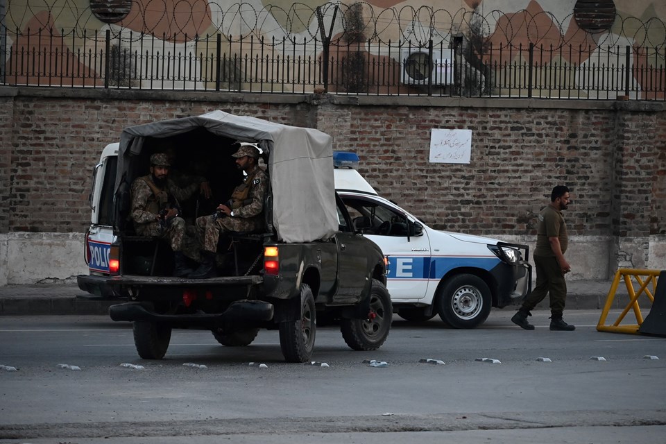 Hindistan-Pakistan gerilimi: Pakistan'ın misillemesi başladı - 1