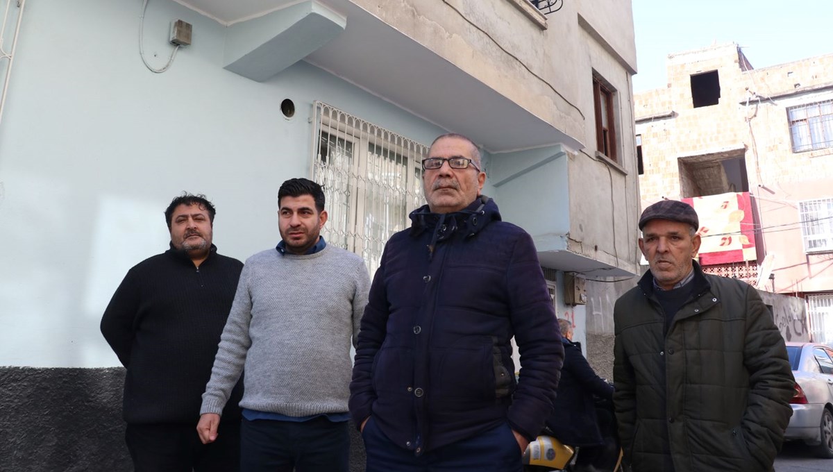 Ferdi Tayfur'un memleketi Adana'daki sevenleri yas tutuyor