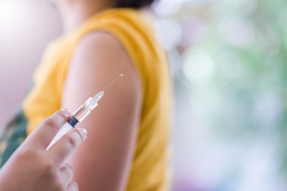 CDC açıkladı: İki doz aşı olanların enfekte olma ihtimali nedir? (ABD’de yetişkinlerin yarısı iki doz aşı oldu) - 1