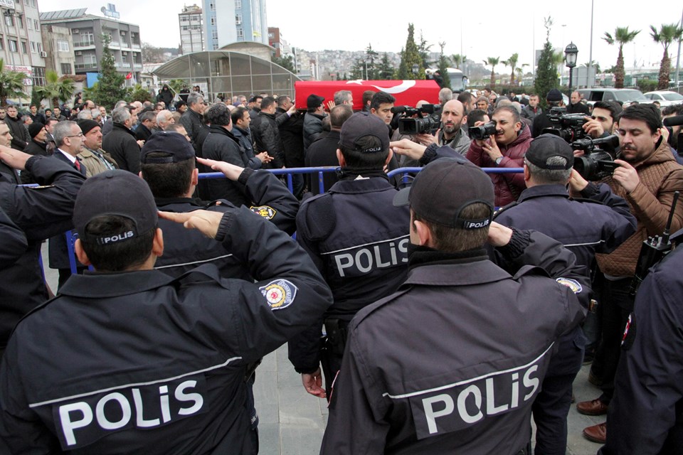 Ankara'daki saldırıda ölenlere gözyaşlarıyla uğurlama - 15