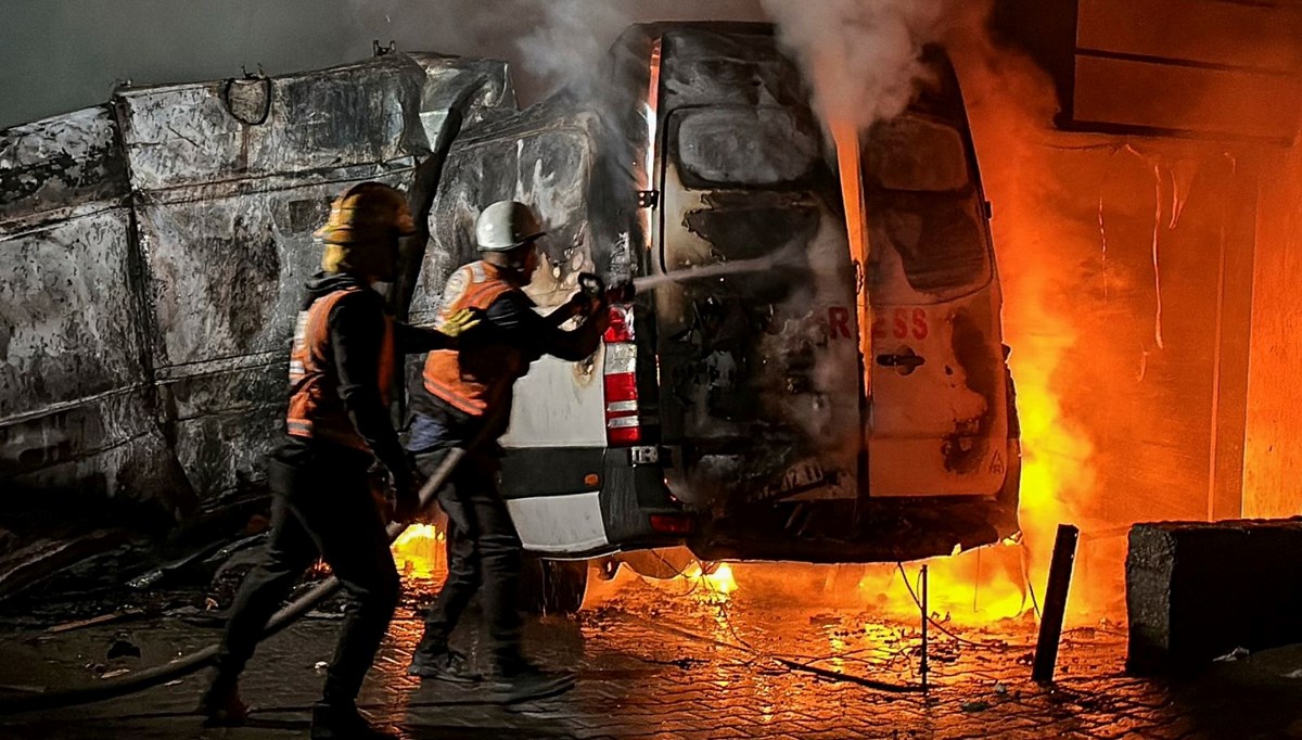 İsrail ordusu Gazze'de yayın aracını vurdu: 5 gazeteci öldü İsrail ordusu Gazze'de yayın aracını vurdu: 5 gazeteci öldü