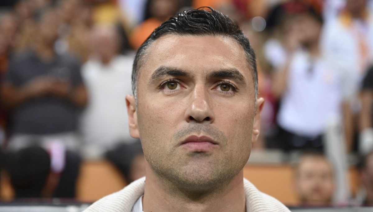 Beşiktaş'ta sil baştan: Burak Yılmaz ilk 11'i değiştiriyor Beşiktaş'ta sil baştan: Burak Yılmaz ilk 11'i değiştiriyor
