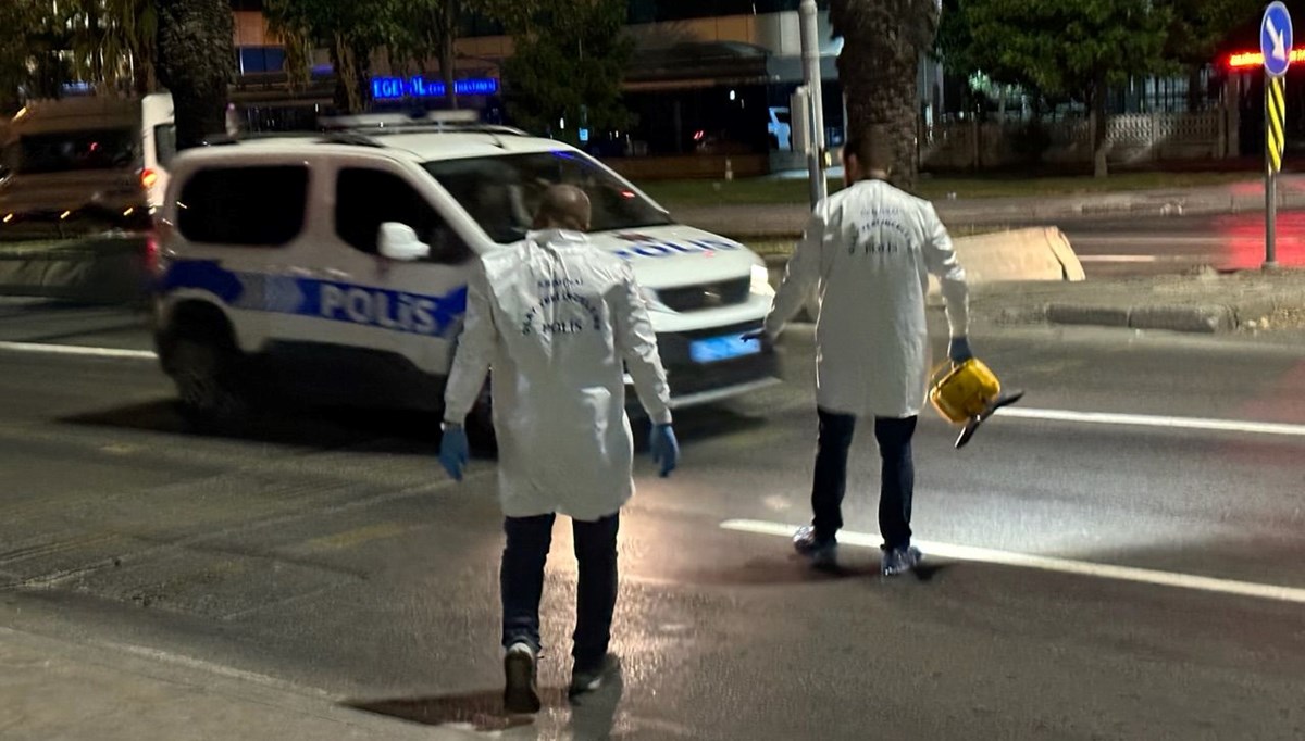Motosikletli kuryeye silahlı saldırı Motosikletli kuryeye silahlı saldırı